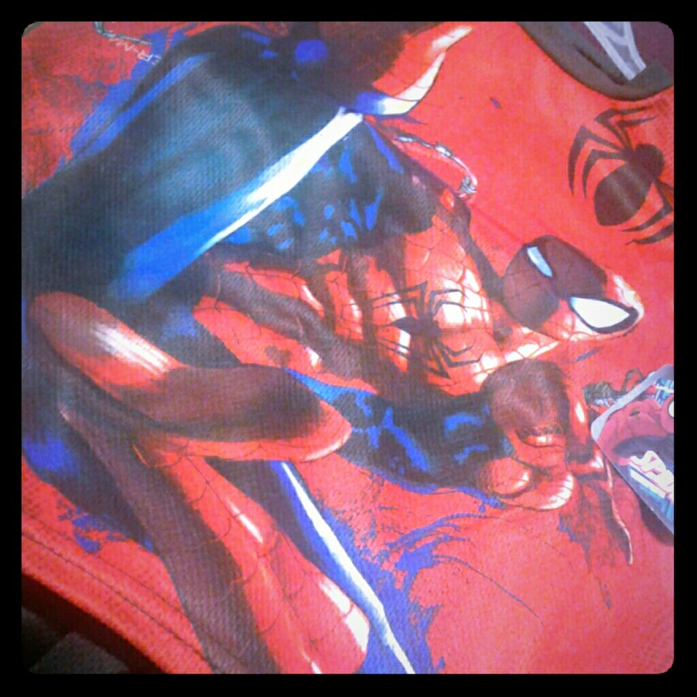 2bpc short set boys  spider man  .