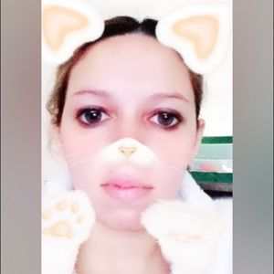 Meet your Posher, Raya