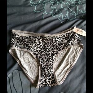 Victoria Secret Leopard Hiphugger Panties NWT