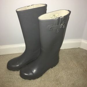 Rain boots