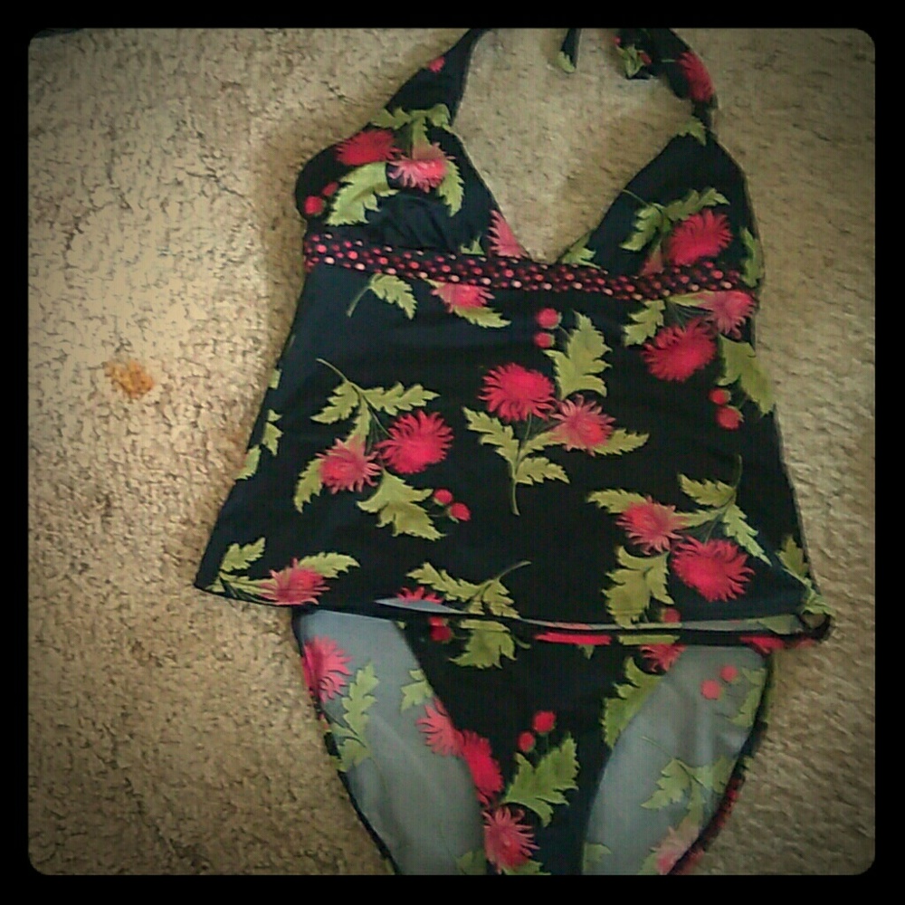 Coco reef tankini swimsuit 👙