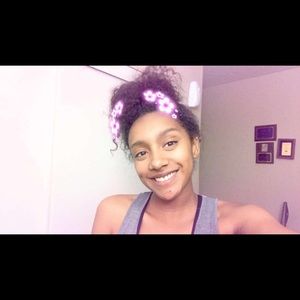 Meet your Posher, Alissa