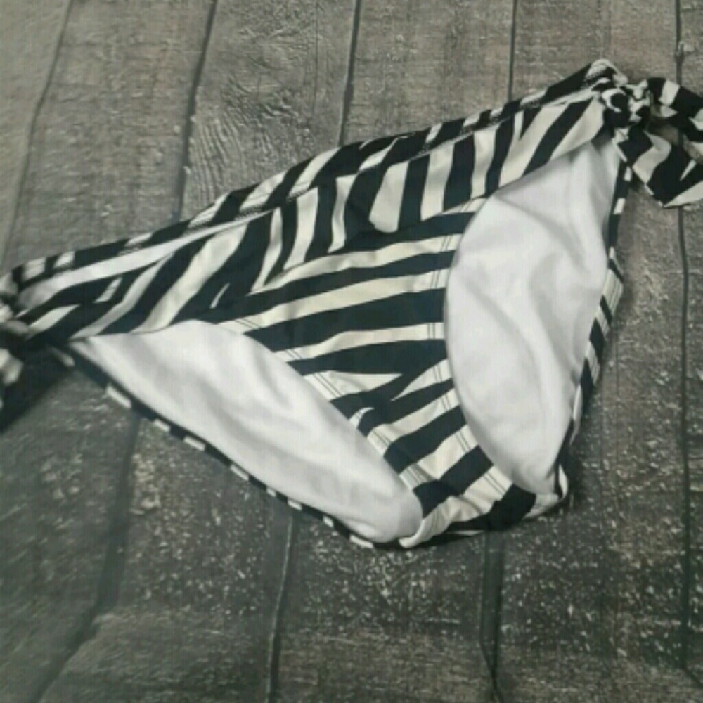 white house black market bikini bottom size medium