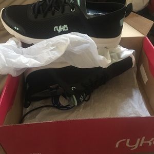Ryka women size 10