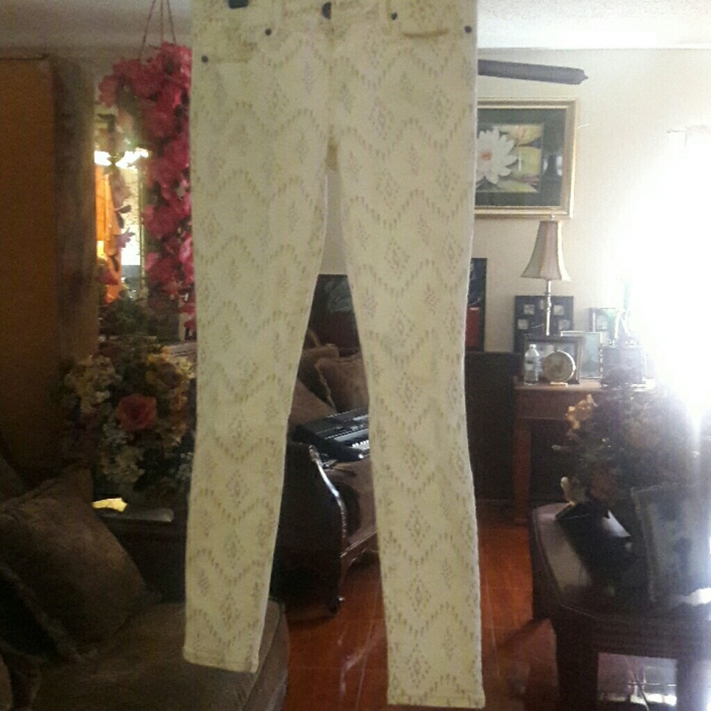 Pants with patterns - Picture 2 of 2