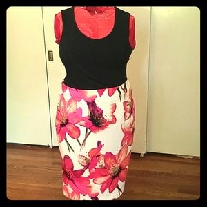 Worthington utopian floral print pencil skirt
