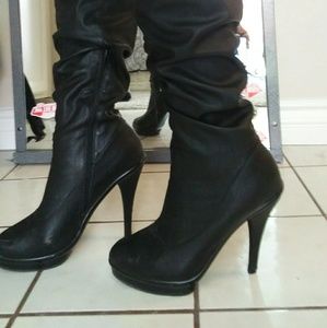 Knee highheel boots