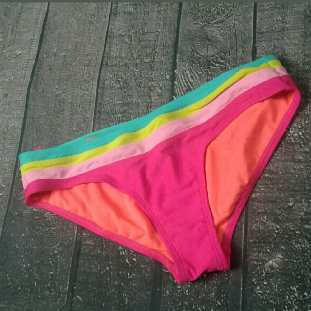 OP BIKINI BOTTOM SIZE MEDIUM