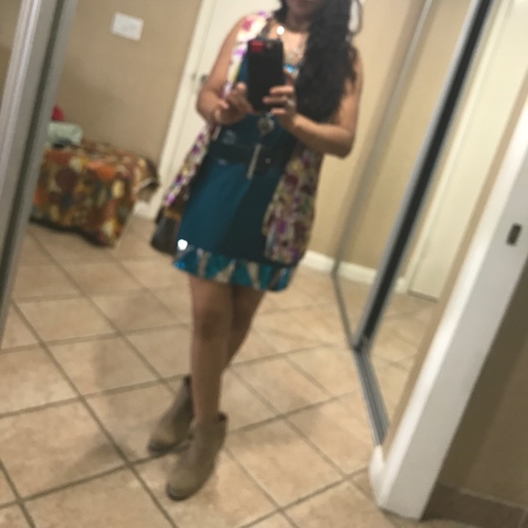 Dress - Picture 5 of 7