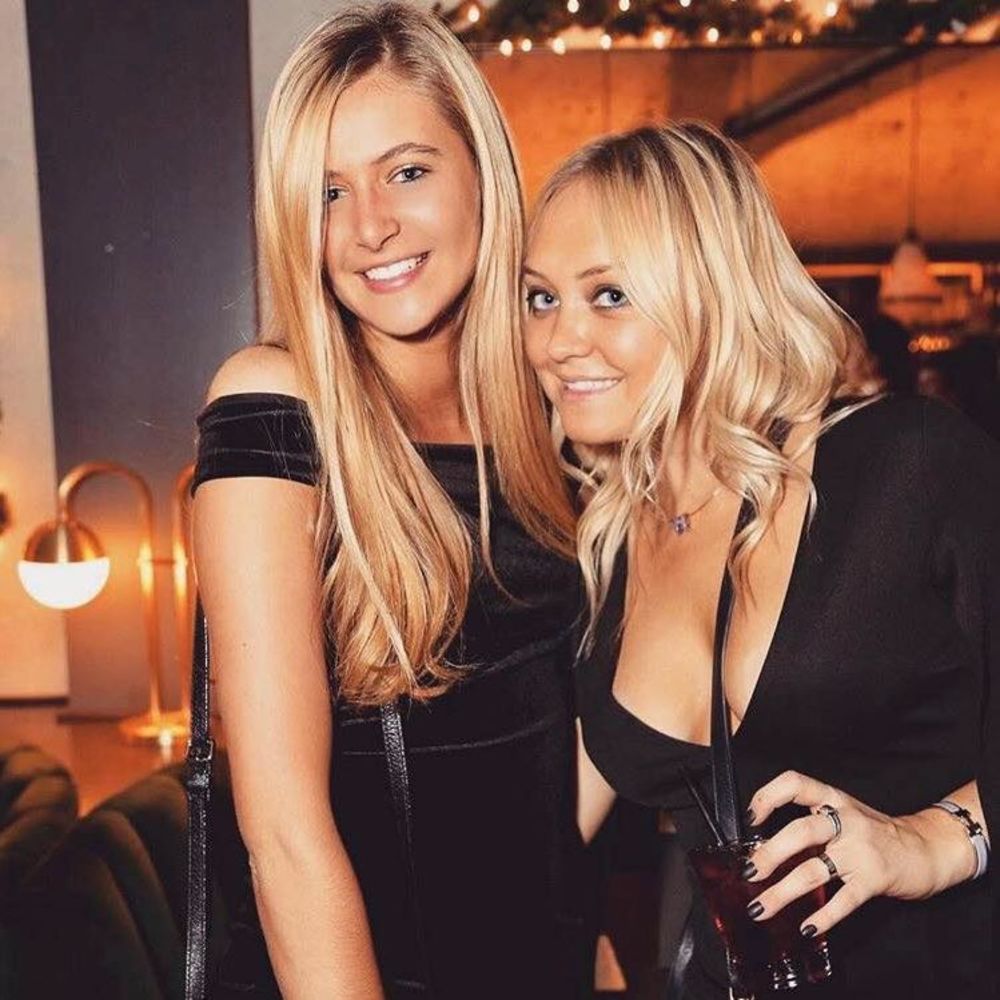 Meet your Posher, Charlotte