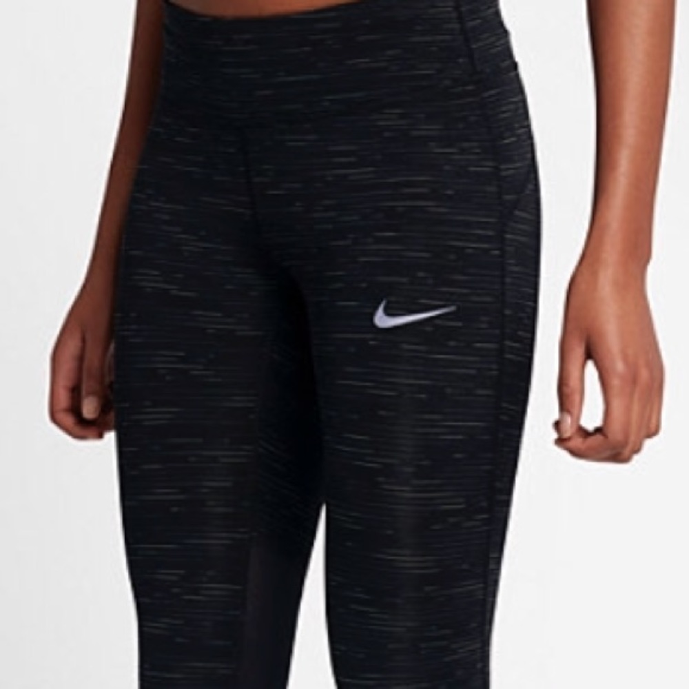 Nike epic crop