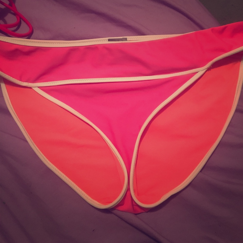 American eagle swim bottoms size XL