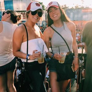 Meet your Posher, Dana