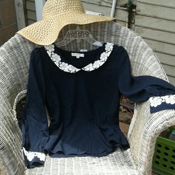 Blouse - Picture 2 of 4