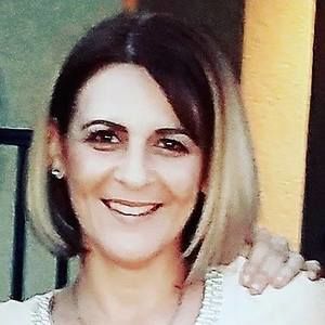 Meet your Posher, Roxana