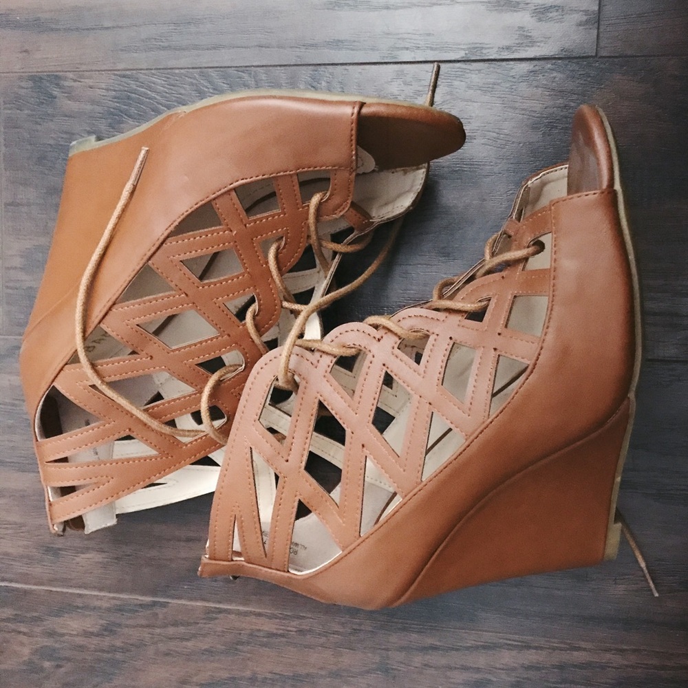 Brown Laced-up Wedges