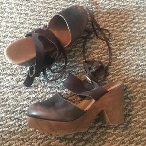 Free people clog heels