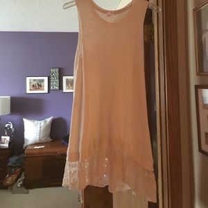 Tunic sweater with lace ruffle