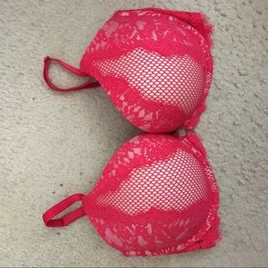 VICTORIA SECRET RED LACE BOMBSHELL BRA SIZE 36D