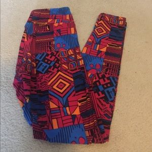 Lularoe os Aztec print leggings