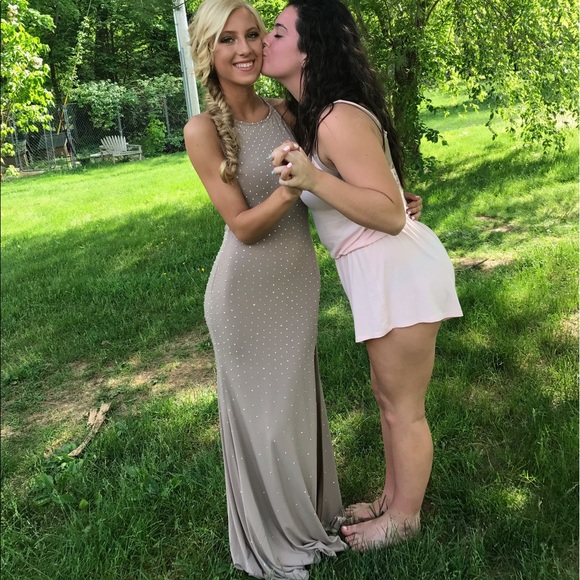 Prom dress/Party dress - Picture 2 of 6