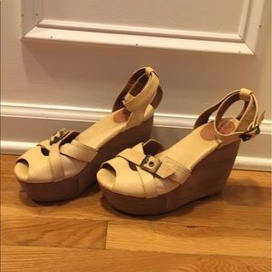 Gee WaWa Leather Platform Sandals