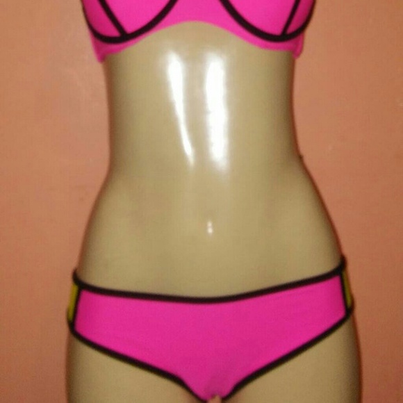 Cute color block bikini - Picture 2 of 2