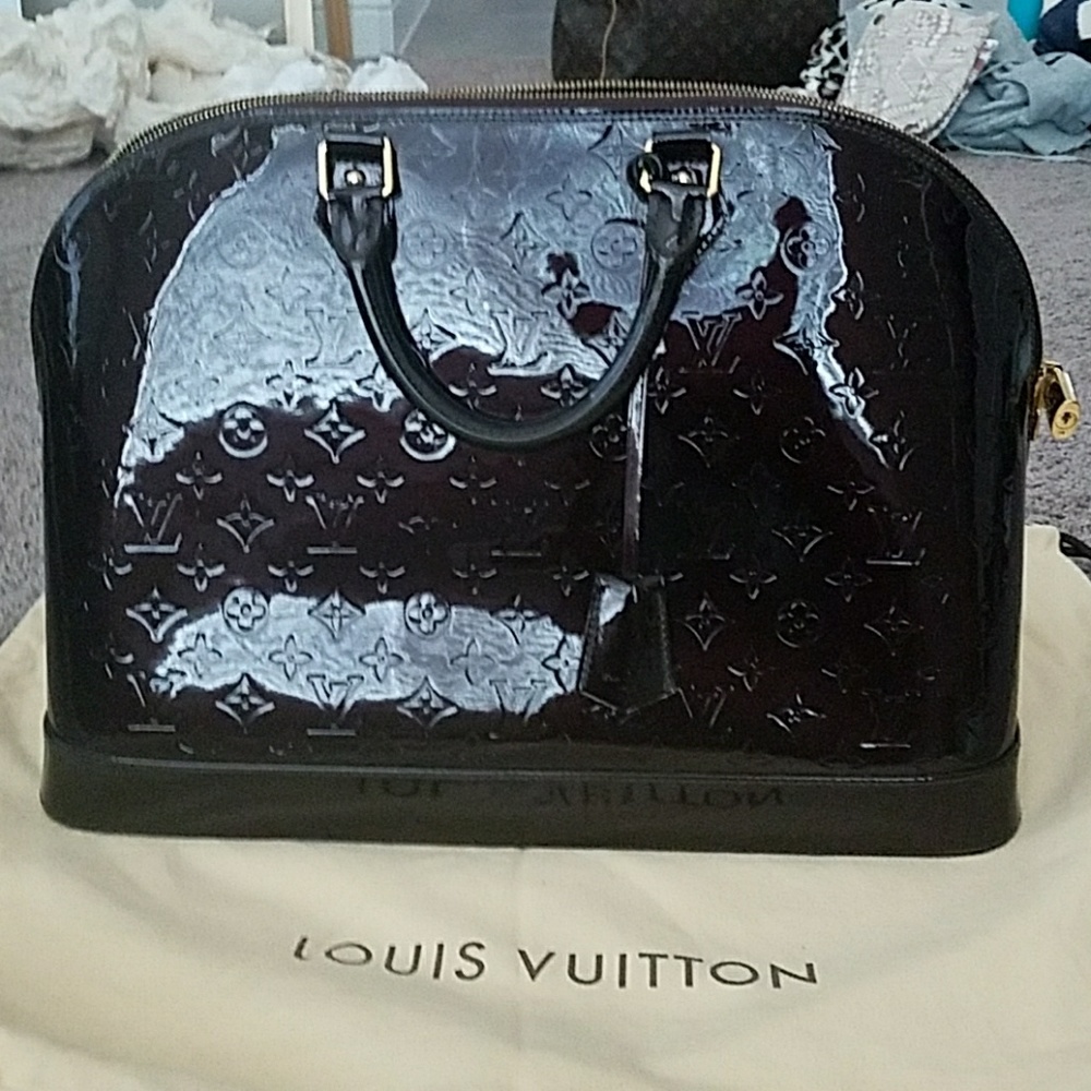 Louis Vuitton Vernis Alma GM