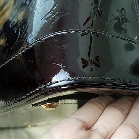 Louis Vuitton Vernis Alma GM - Picture 5 of 8