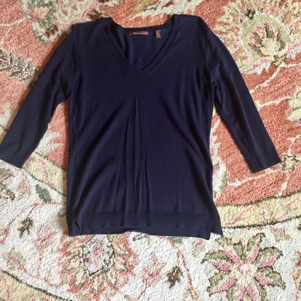 525 America V neck sweater