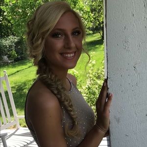 Meet your Posher, Bella