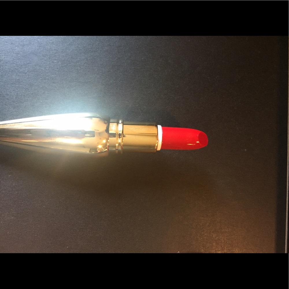 Lipstick (additional pictures)