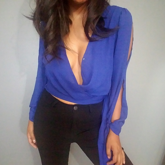 💦2FOR$20💦ROYAL BLUE SURPLICE CROP TOP - Picture 4 of 5