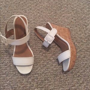 Steve Madden ⚜️ white cork wedges