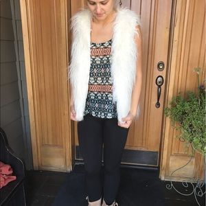 White fur vest 💜💜