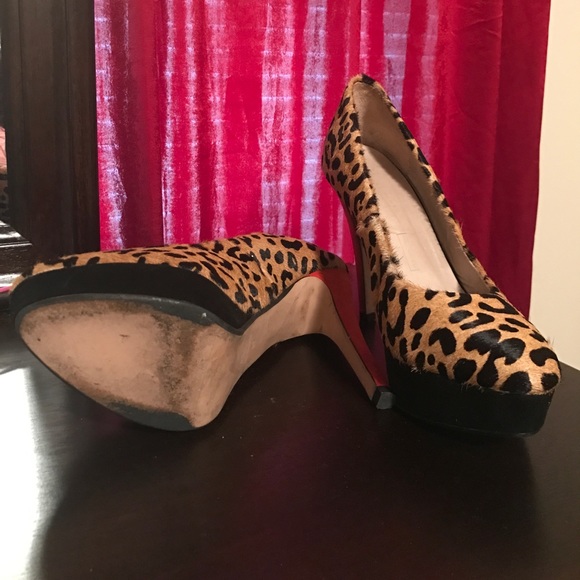 Zara Woman 4.5 inch leopard stilettos 👠. SEXY! - Picture 2 of 6