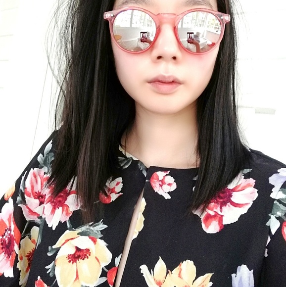 DESERT MIRAGE SUNNIES - Picture 4 of 4