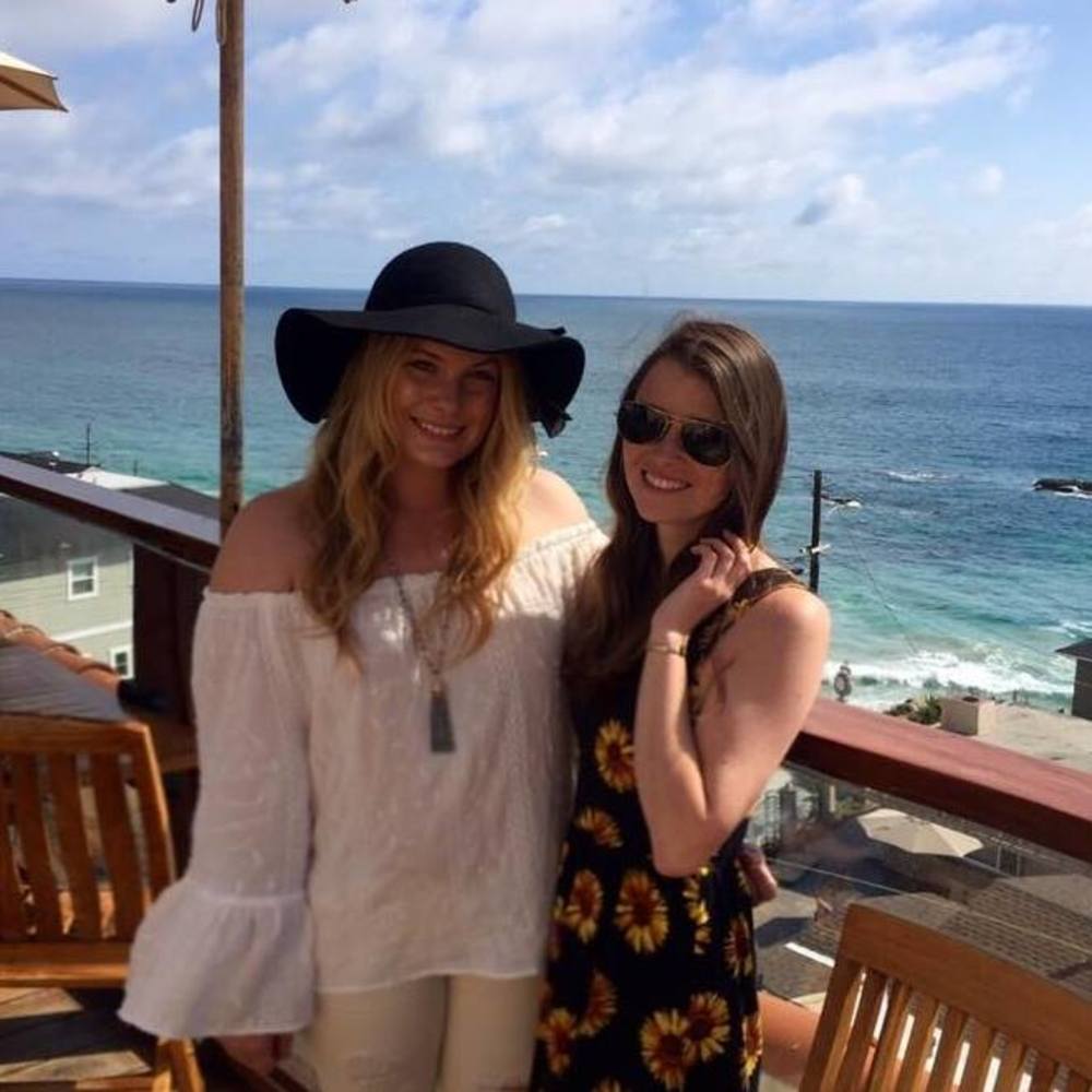 Meet your Posher, Whitney