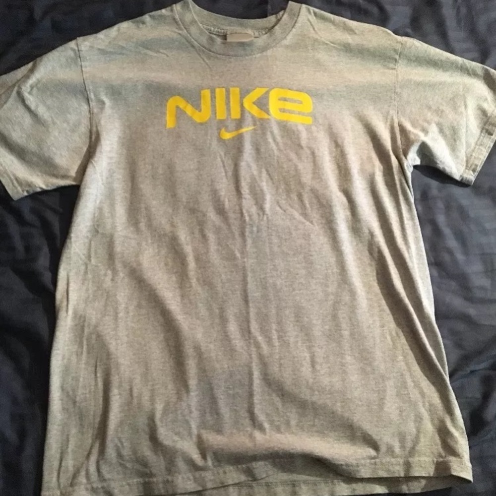 Nike T-Shirt - L