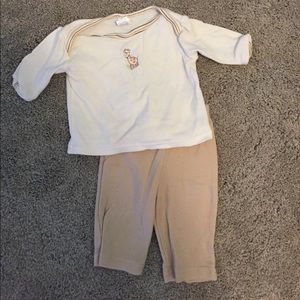 ⭐️ 3 for $12 ⭐️ Adorable brown giraffe outfit