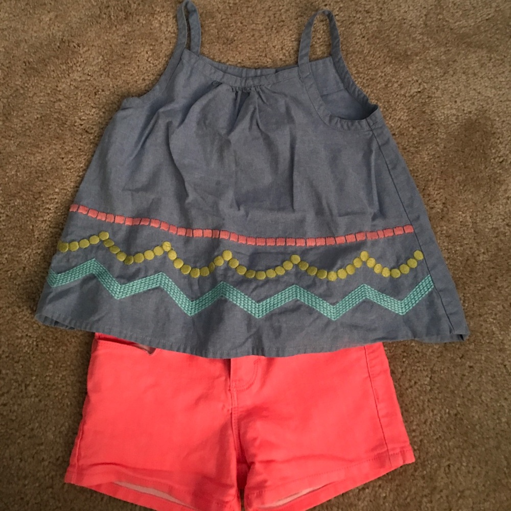 Girls shorts set
