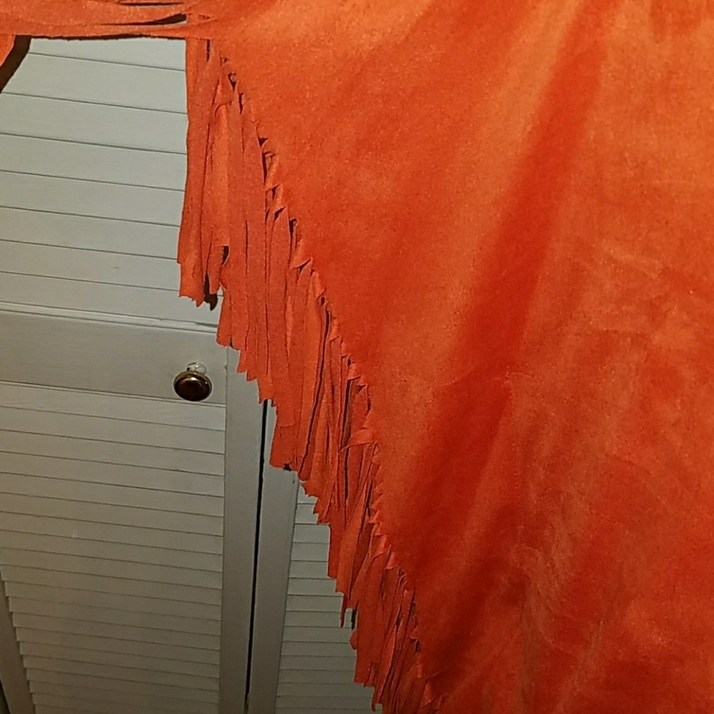 Fringe Top - Picture 2 of 4