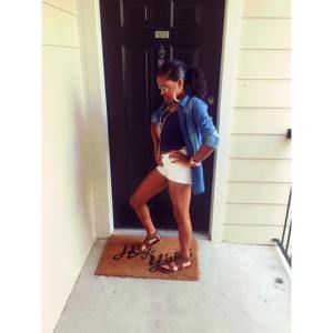 Meet your Posher, Ariana