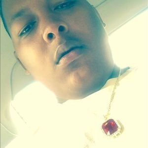 Meet your Posher, Deandre