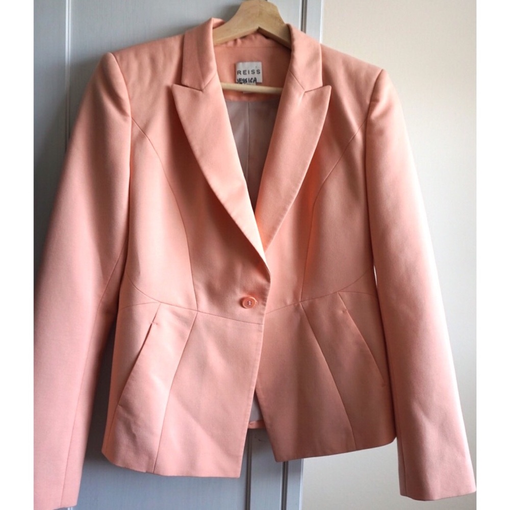 Jessica Dilaurentis Screen Worn Pink Blazer PLL - Picture 5 of 8