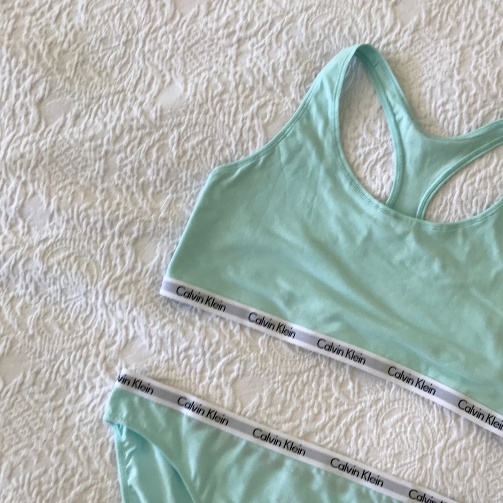 Mint green bralette bikini set!