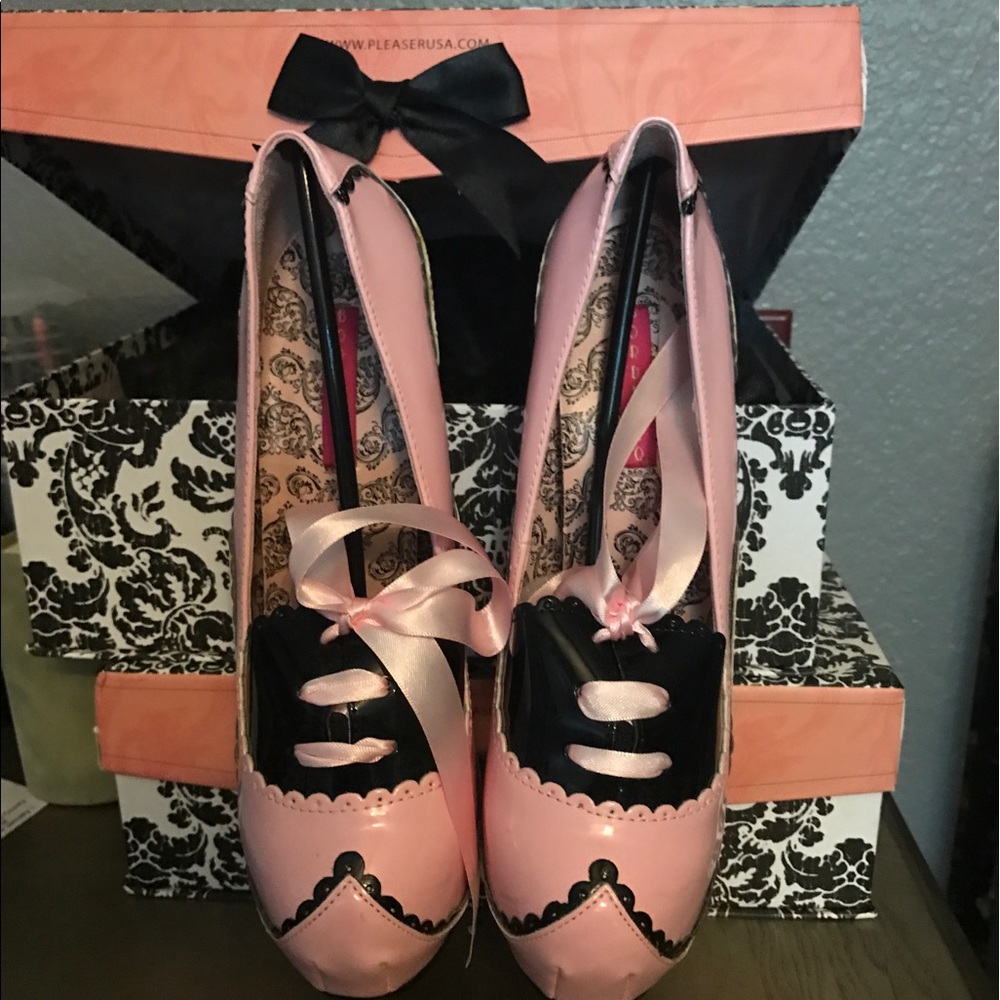 BORDELLO SIZE 7 pink black new