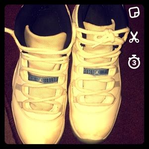 Legend blue retro 11s