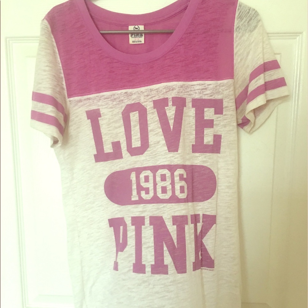 VS PINK t shirt
