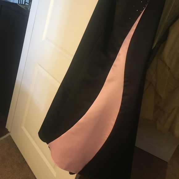 Black and pink long prom dress with rhinestones! - Picture 2 of 6